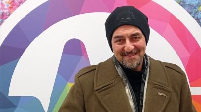 Sandi Cenov: “Mogu samo o ljubavi da pišem”