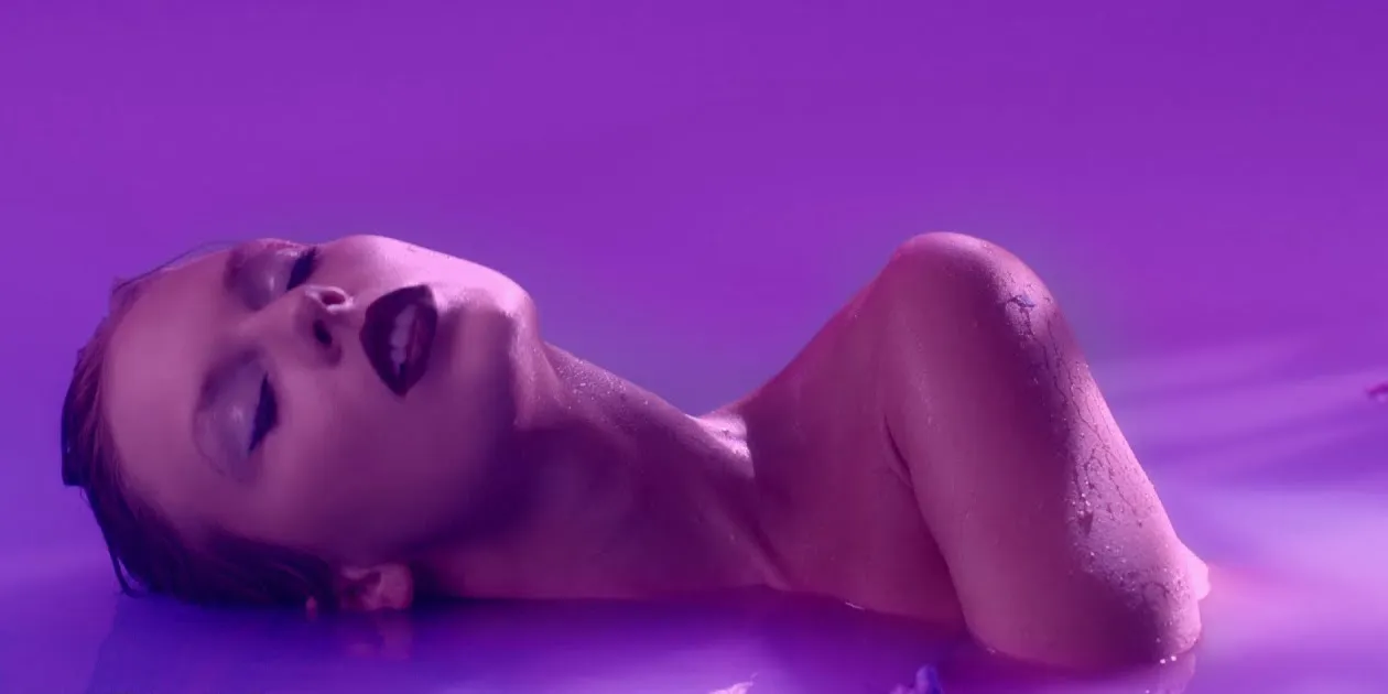 Taylor Swift objavila spot za “Lavender Haze”