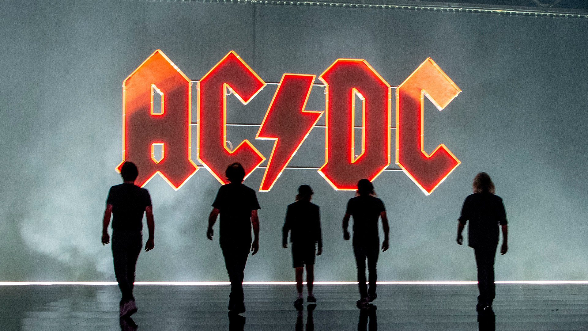 Nakon osam godina AC/DC krenuli na prvu europsku turneju