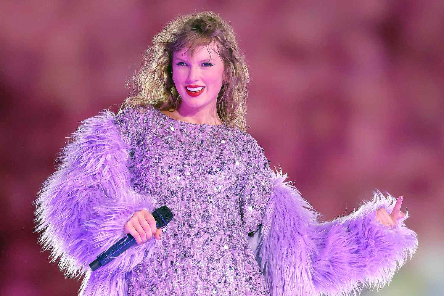 Billboard se izvinuo Taylor Swift