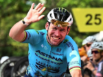 Kraj jedne ere: Mark Cavendish slavi pobjedu na oproštajnoj utrci