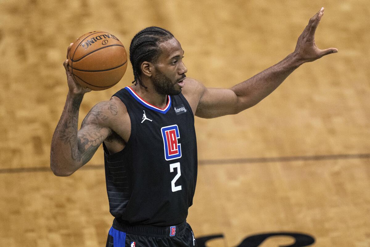 Kawhi Leonard napustio ekipu Clippersa zbog požara u Los Angelesu