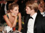 Joe Alwyn želi da ljudi prestanu pričati o njegovoj vezi sa Taylor Swift