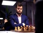 Magnus Carlsen za vrtoglavu cifru prodao farmerice zbog kojih je kažnjen