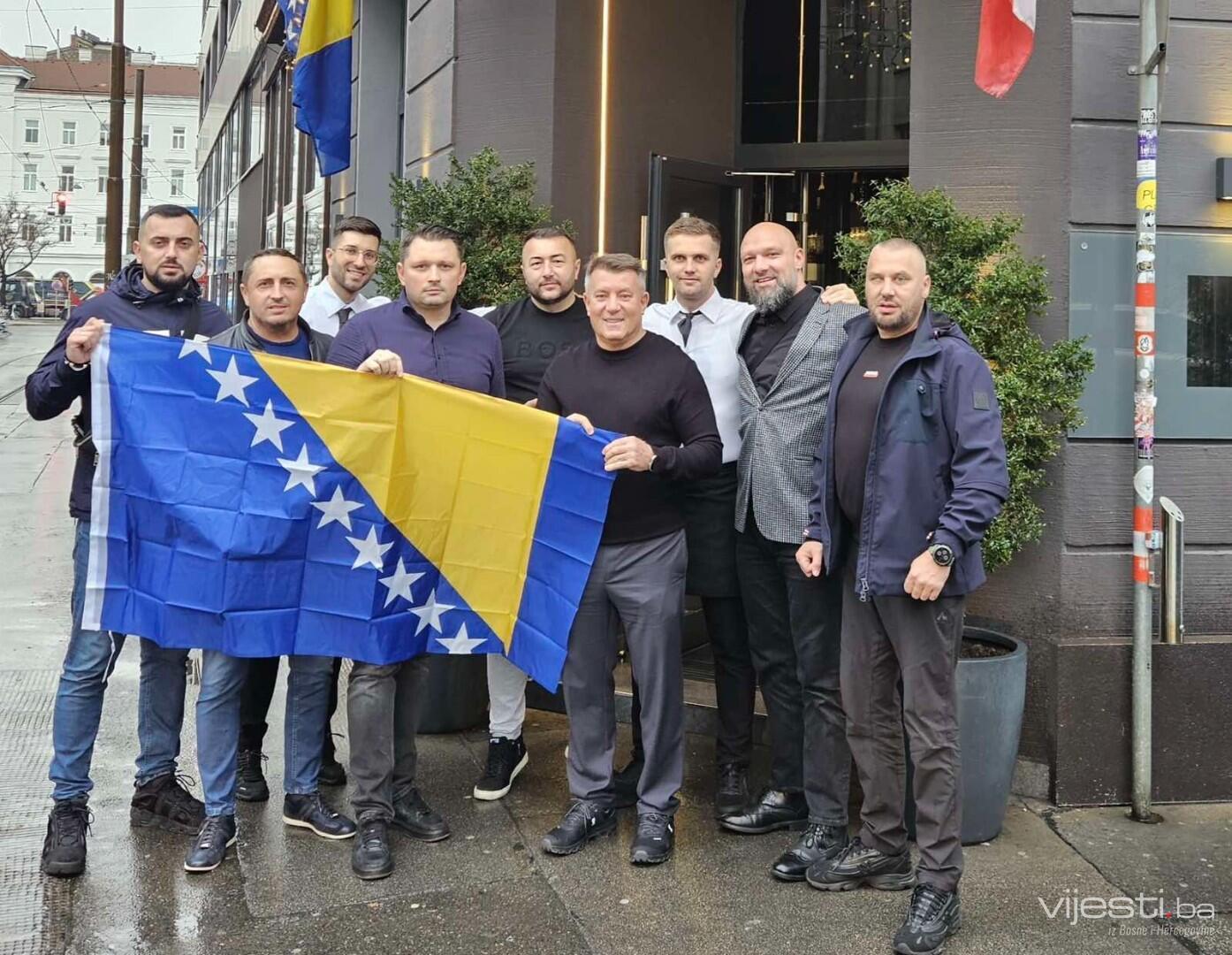 Beč okupiran: Navijači polako pune ulice glavnog grada Austrije!