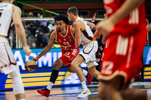 KK Bosna se nosila sa Crvenom zvezdom, ali Beograđani ipak slavili