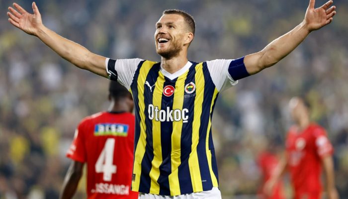 1698040054-edin-dzeko-fener-hatay-e1698040072125-1200x800