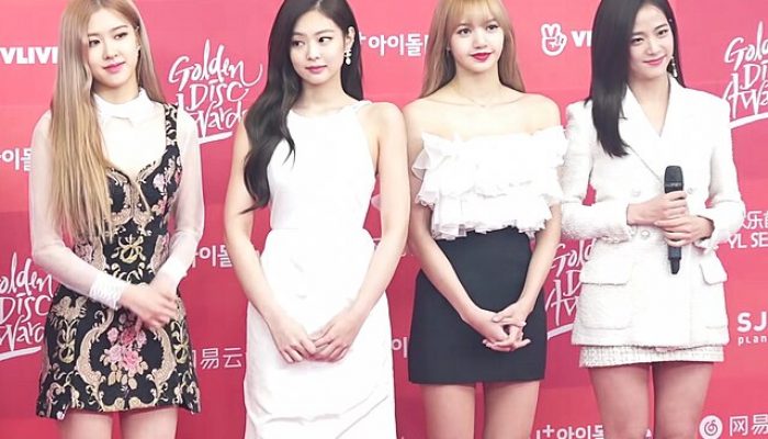 20190106_(NEWSEN)_블랙핑크_(BLACKPINK),_수줍은_많은_소녀지만_돋보이는_아름다운_미모_(Golden_Disc_Awards_2019)_(2)