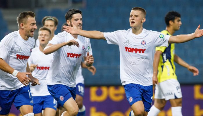 2024-07-10-23-07-6768-