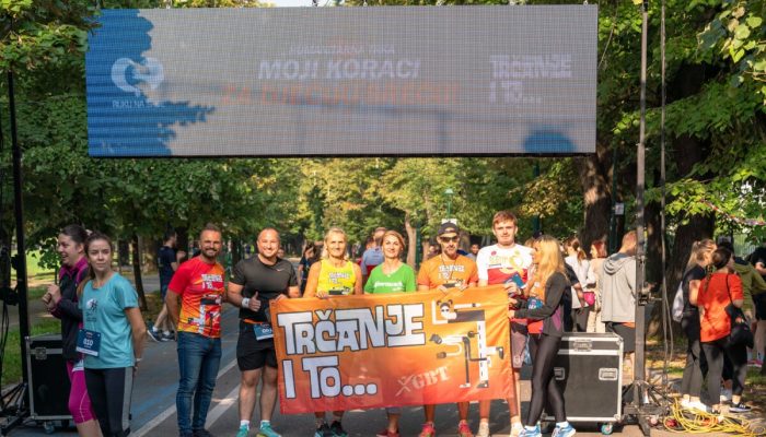 FOTO: Udruženje ruku na srce