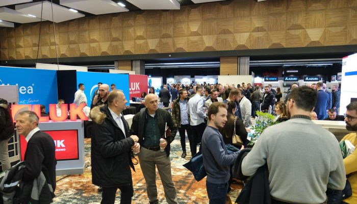 3b2906db-28be-407b-914c-76cdc6bc2da3