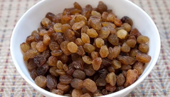 5b0fc15b-8114-4faa-8781-6f950a0a0a67-evo-zasto-trebate-jesti-suho-grozde-svaki-dan-previewOrg