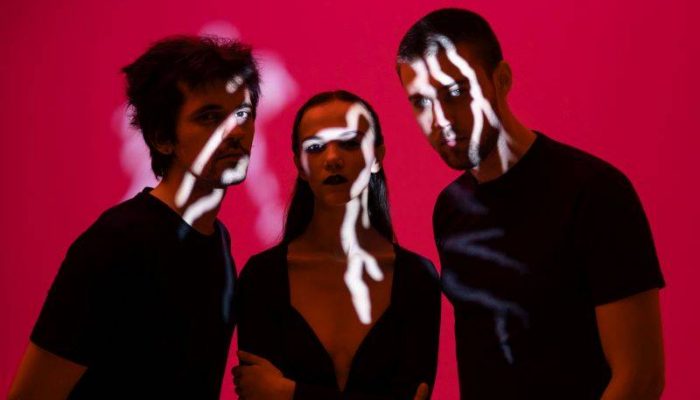 67e678e3-8210-47e0-540d-2cd44a929fcb-2