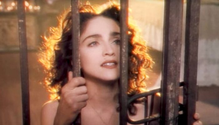 6be8069c-dafb-44e2-8570-d7749643e1ec