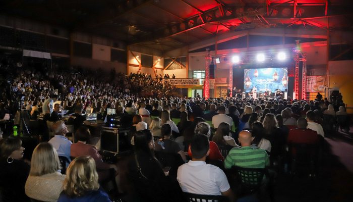 Bajramski koncert Hanka Paldum4