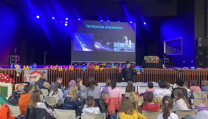 IMG-136b7f2380d91f152f8880a89bf4324f-V 1