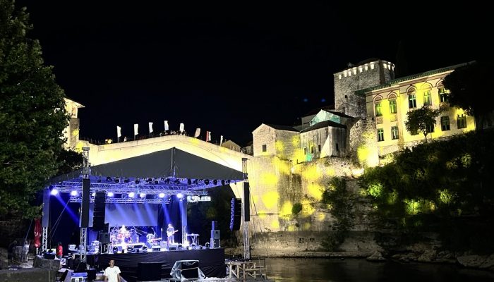 IMG-559fea69c8176ece05f71a7d0e92dbc3-V