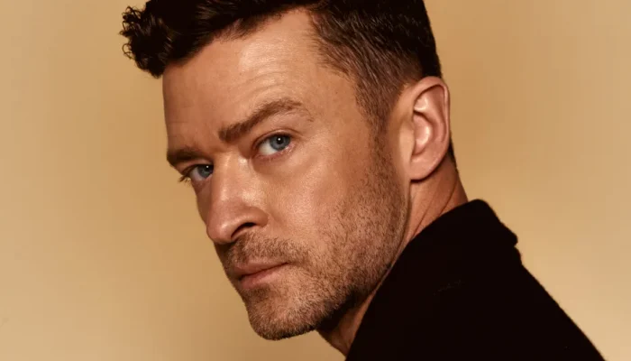 Justin-Timberlake-cr-Charlotte-Rutherford-billboard-1548