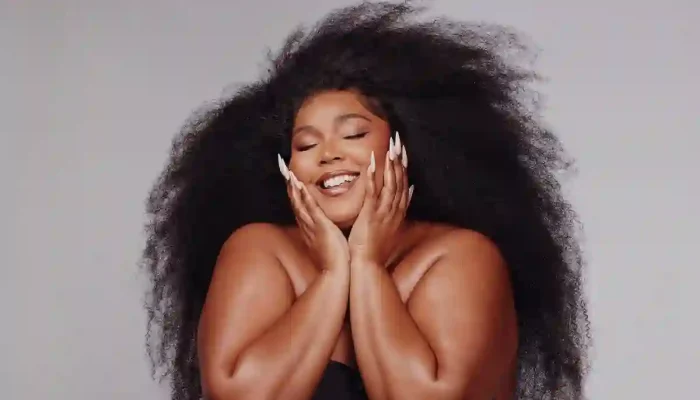 Lizzo-Special-press-shot-2023