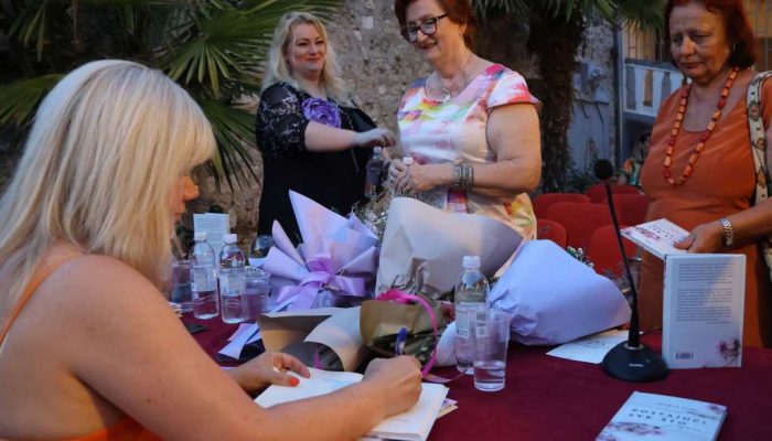 Mostarsko ljeto poezija