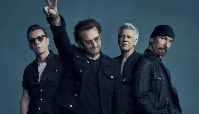 U2-2020-CR-Olaf-Heine-billboard-1548-1593187308