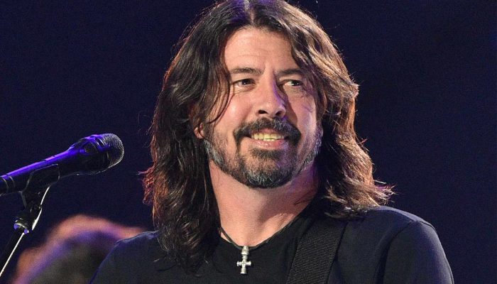 dave-grohl-2-0626-ce72d548648d4a06b6ef9c4d5c7c70f0