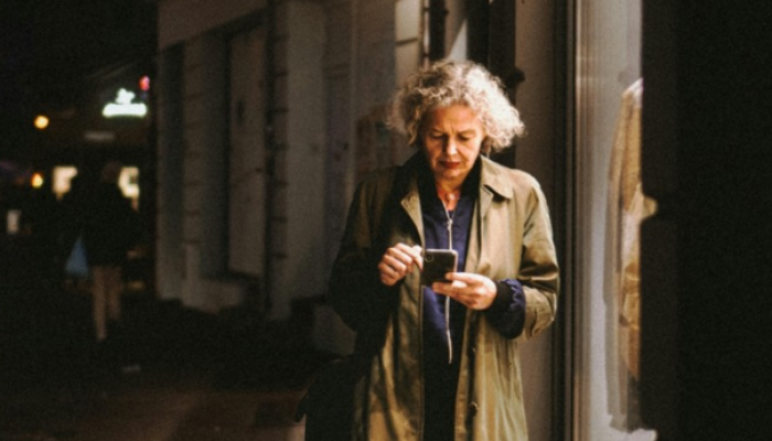 dok-pricate-nesvjesno-trenirate-koliko-vas-koraka-kosta-jedan-poziv-telefon-hodanje-pexels-174842386_68387c6107d70