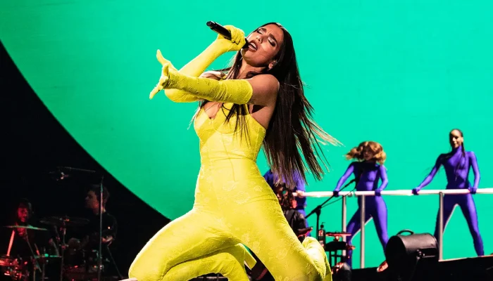 dua-lipa-msg-2022-billboard-1548