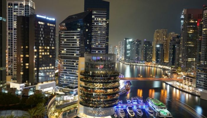 dubai-marina-1746347845-821x550 (1)