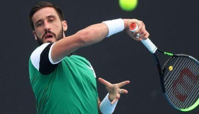 dzumhur-razbio-bugarskog-tenisera-fatic-ispao-dzzzzzz_65ccd985ed9e2 (1)