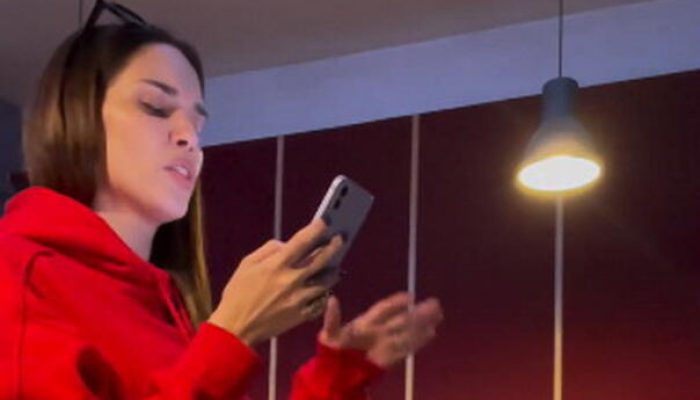 franka-batelic-zapjevala-hit-taylor-swift-i-to-uz-pomoc-clana-porodice-franka_65e82f8b69df6