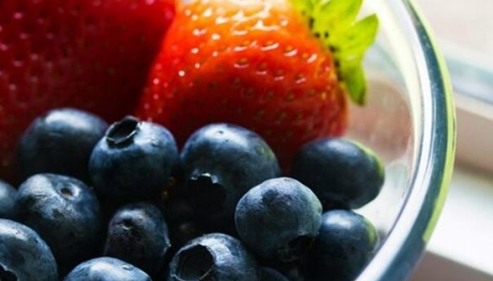 hrana-bogata-vlaknima-ubrzava-metabolizam-evo-koje-su-najbolje-opcije-bobicasto-voce_66c5ebf0e58a5