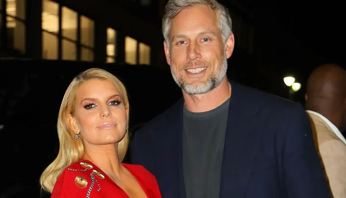 jessica-simpson-and-husband-eric-johnson-split-after-10-v0--9OzZbiffD3XqRAIyRyRvOIzBRbb8y2-NB3OQlpct-w