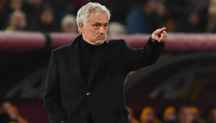 jos-mourinho-head-coach-roma-870416630