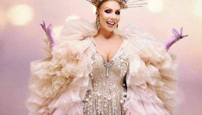 lepa-brena-u-kreaciji-borisa_kargotica