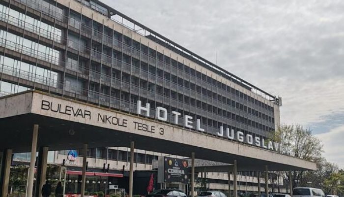 luster-iz-hotela-jugoslavija-koji-je-usao-u-guinnessovu-knjigu-rekorda-hotel-jugoslavija_673db2e1056cb