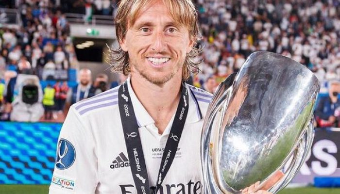 modric-veceras-moze-postati-najtrofejniji-igrac-u-historiji-real-madrida-lukam_66bc7a212fe61