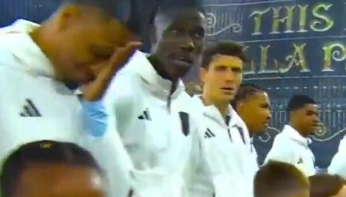 neprijatan-gaf-na-pocetku-utakmice-lige-prvaka-fudbaleri-se-hvatali-za-glavu-vilaa_67ff5d88bbb2a