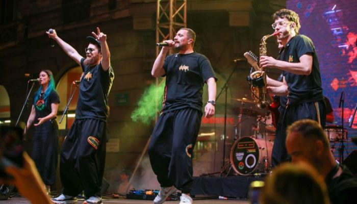 odlicna-atmosfera-na-kocertu-grupe-helem-nejse-u-sarajevu-viber-image-2025-05-04-23-25-07-107_6817dd0543a2a