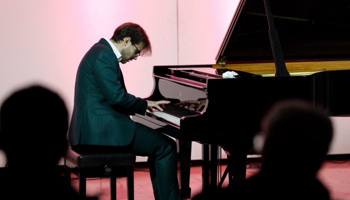 odrzan-klavirski-recital-nadira-hosica-u-galeriji-bosanskog-kulturnog-centra-ks-klavirski-recital-nadir-hosic-05_6792124ba225b