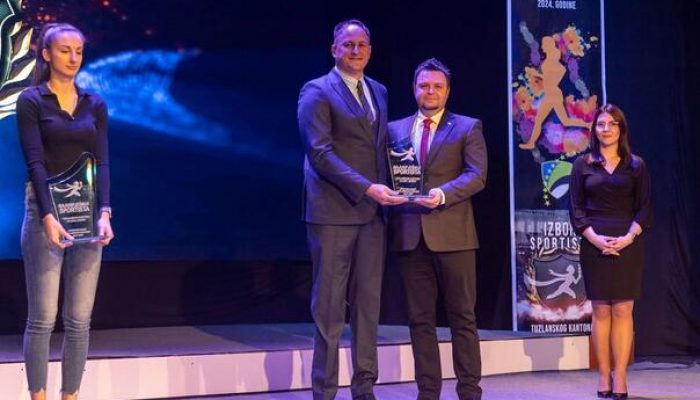 stefani-kresic-i-ermin-jusufovic-najbolji-sportisti-tuzlanskog-kantona-viber-slika-2025-01-23-08-56-08-565_6791f7a659283