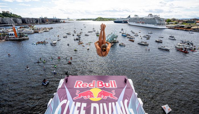 Elisa Cosetti of Italy dives from the 21 metre platform during the final competition day of the fifth stop of the Red Bull Cliff Diving World Series at the Oslo Opera House, Oslo, Norway on August 10, 2024. // Dean Treml / Red Bull Content Pool // SI202408100097 // Usage for editorial use only //