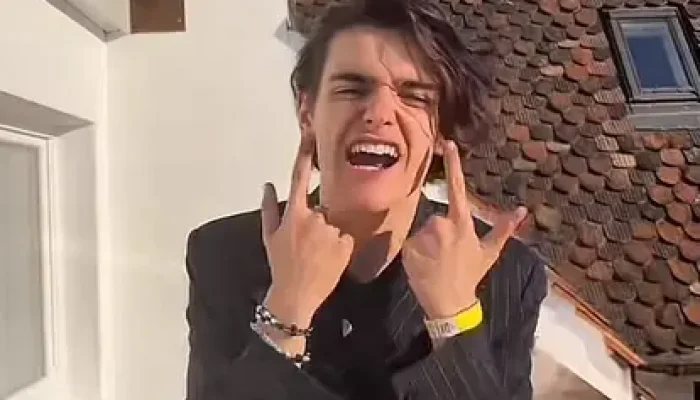 whatsapp-image-2025-05-15-at-12-02-20