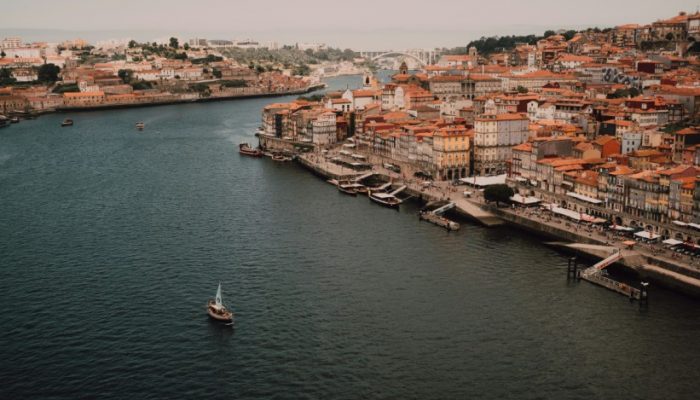 zambujeira-do-mar-unsplash-1746223620-821x550